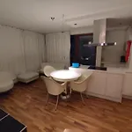 Nature View Mit Balkon, Indoor Pool, Kueche Tiefgarage Auf Anfrage * Wiesbaden