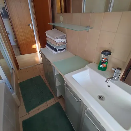 Workation Nature View Mit Balkon, Indoor Pool, Küche Tiefgarage Auf Anfrage * Wiesbaden