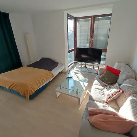 Nature View Mit Balkon, Indoor Pool, Kueche Tiefgarage Auf Anfrage