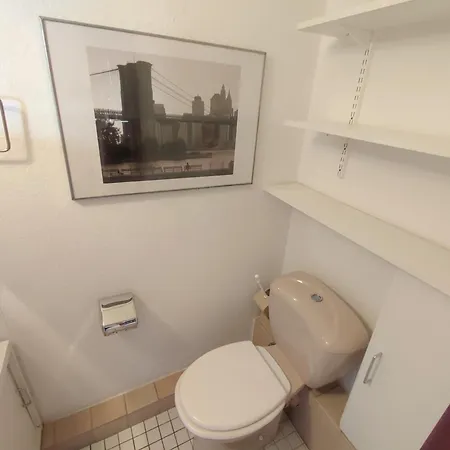 Nature View Mit Balkon, Indoor Pool, Kueche Tiefgarage Auf Anfrage * Wiesbaden