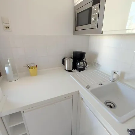 Nature View Mit Balkon, Indoor Pool, Kueche Tiefgarage Auf Anfrage Apartmán Wiesbaden