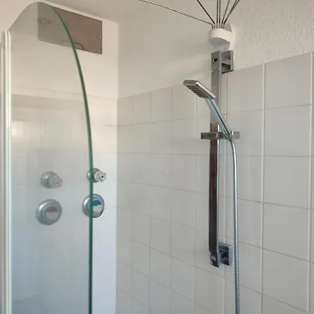 Apartmán Nature View Mit Balkon, Indoor Pool, Kueche Tiefgarage Auf Anfrage Wiesbaden