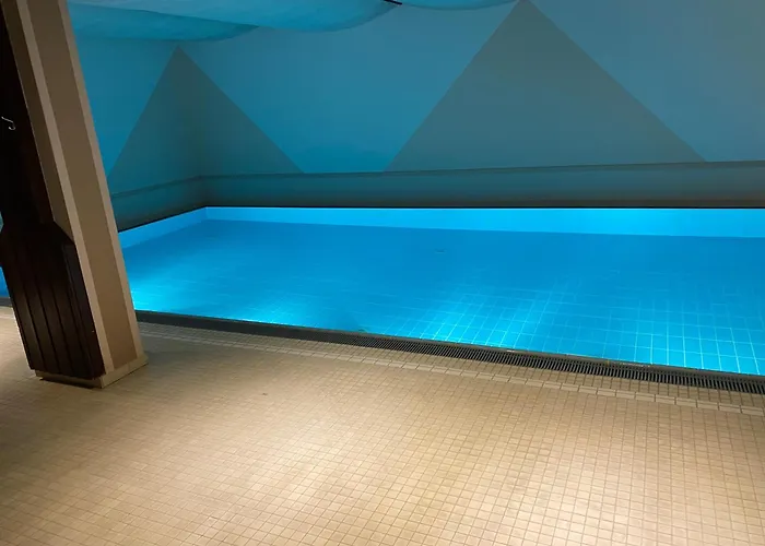 Апартаменты Nature View Mit Balkon, Indoor Pool, Kueche Tiefgarage Auf Anfrage Висбаден