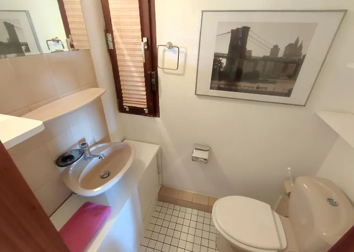 Nature View Mit Balkon, Indoor Pool, Kueche Tiefgarage Auf Anfrage Апартаменты Висбаден