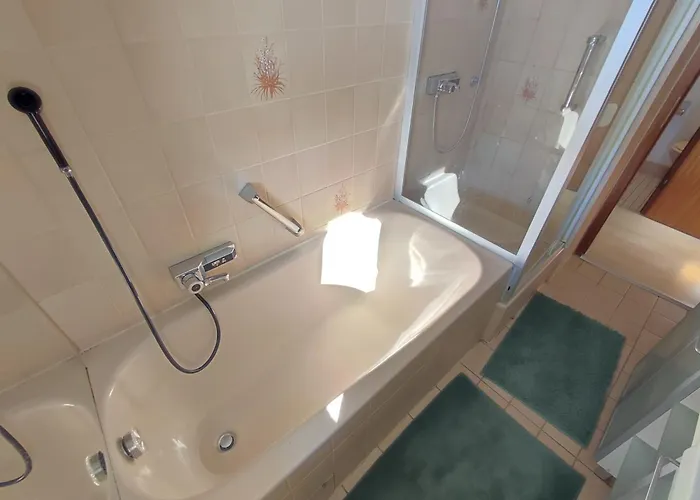 Nature View Mit Balkon, Indoor Pool, Kueche Tiefgarage Auf Anfrage Висбаден