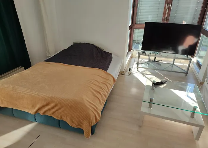 Nature View Mit Balkon, Indoor Pool, Kueche Tiefgarage Auf Anfrage Апартаменты Висбаден