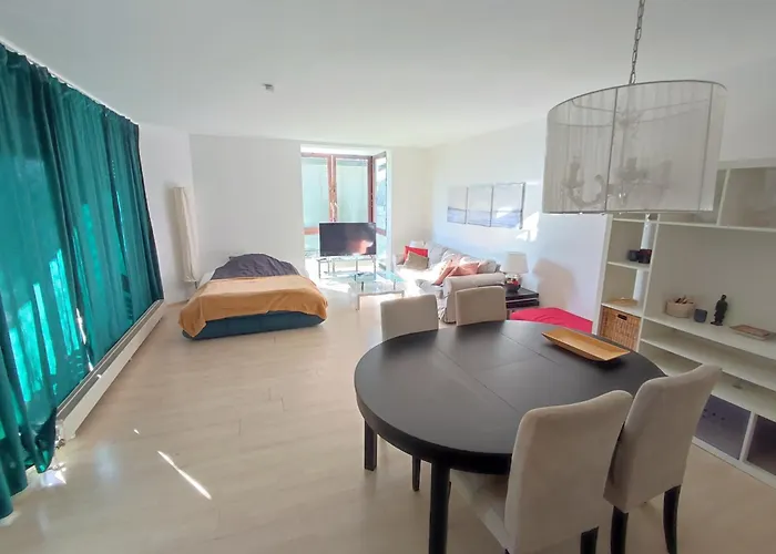 Nature View Mit Balkon, Indoor Pool, Kueche Tiefgarage Auf Anfrage *