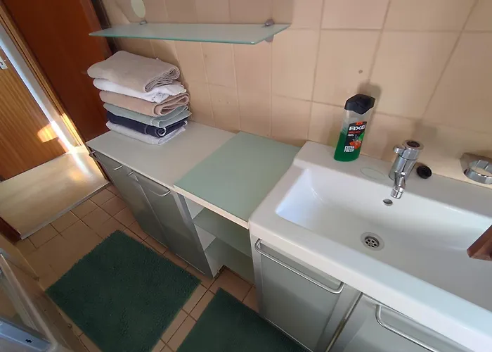 Апартаменты Nature View Mit Balkon, Indoor Pool, Kueche Tiefgarage Auf Anfrage *